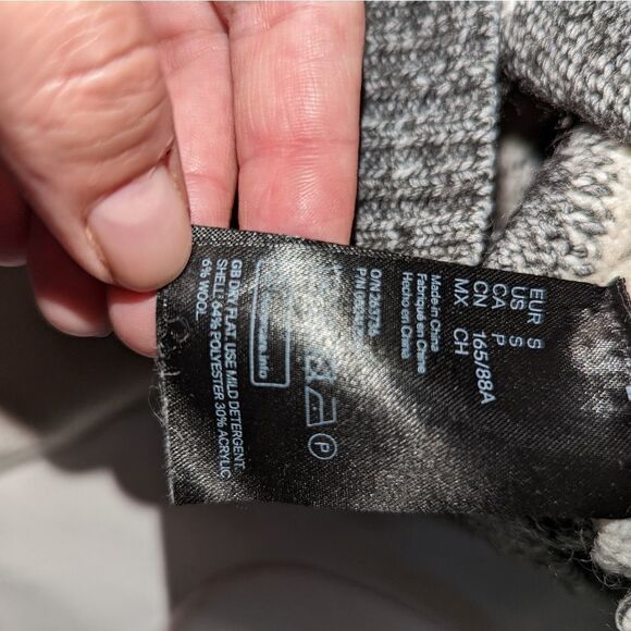 PRINGLE OF SCOTLAND Grey & White Argyle Wool Knit Crewneck Sweater Size Small - Picture 10 of 11